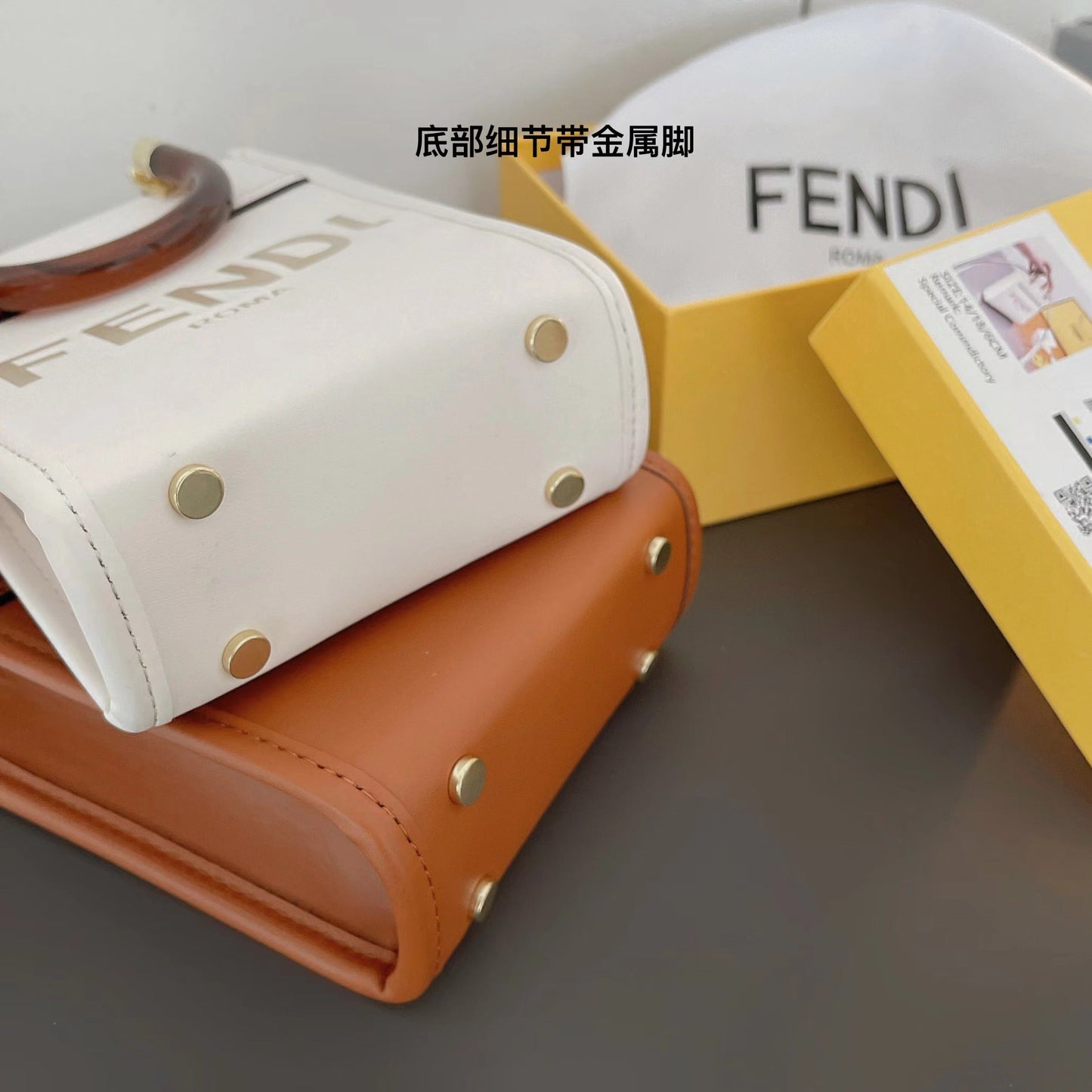 Classic Tote Bag With Crossbody Strap - Iphonecasehouse