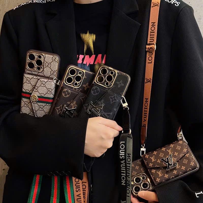EUROPEAN-STYLE CROSSBODY PHONE CASE – A MUST-HAVE FOR FASHIONISTAS IN 2025!