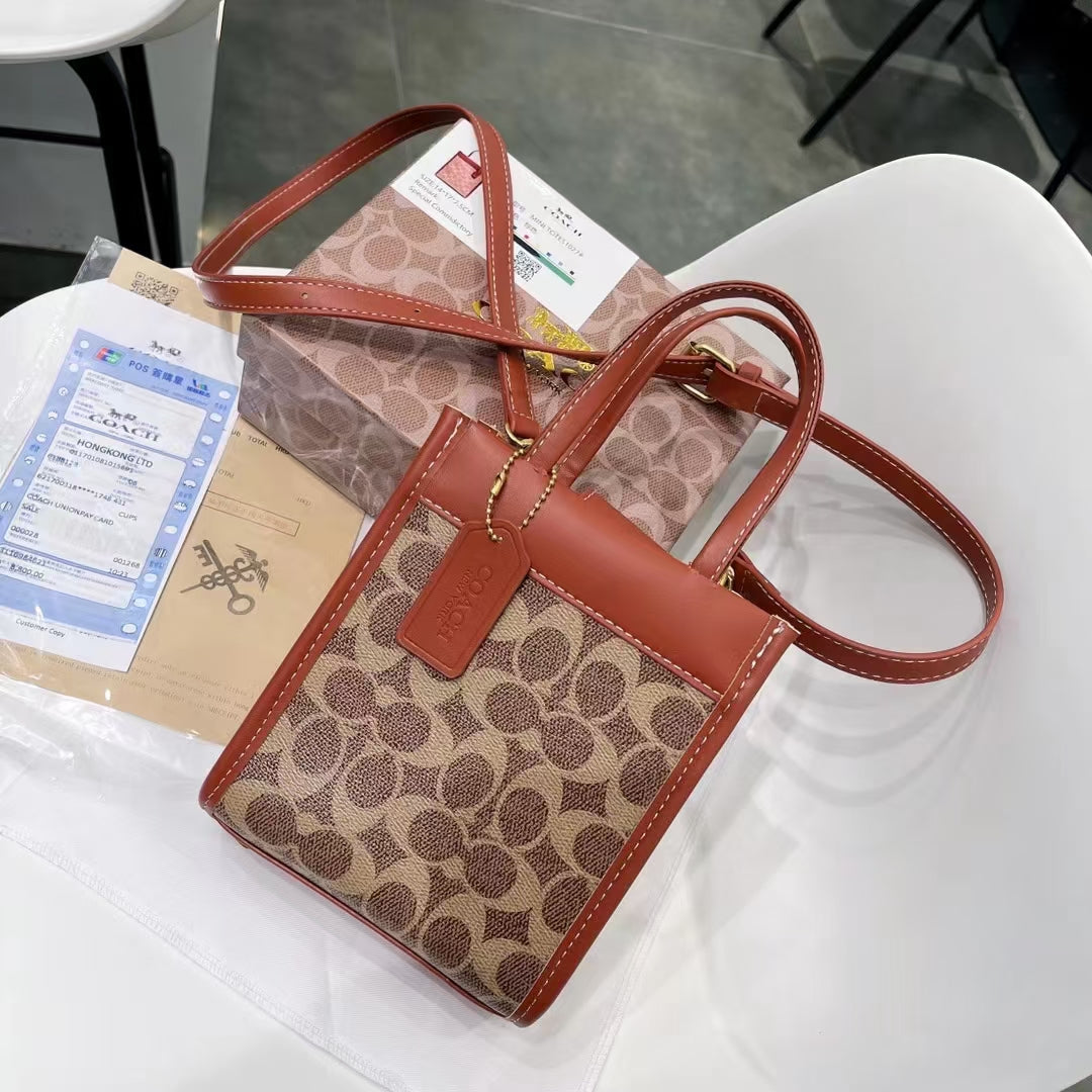 Elegant Leather Hand Bag: A Touch of Light Luxury - Iphonecasehouse