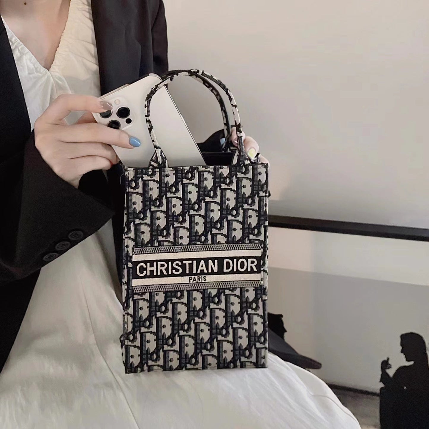 Classic Tote Bag With Crossbody Strap - Iphonecasehouse