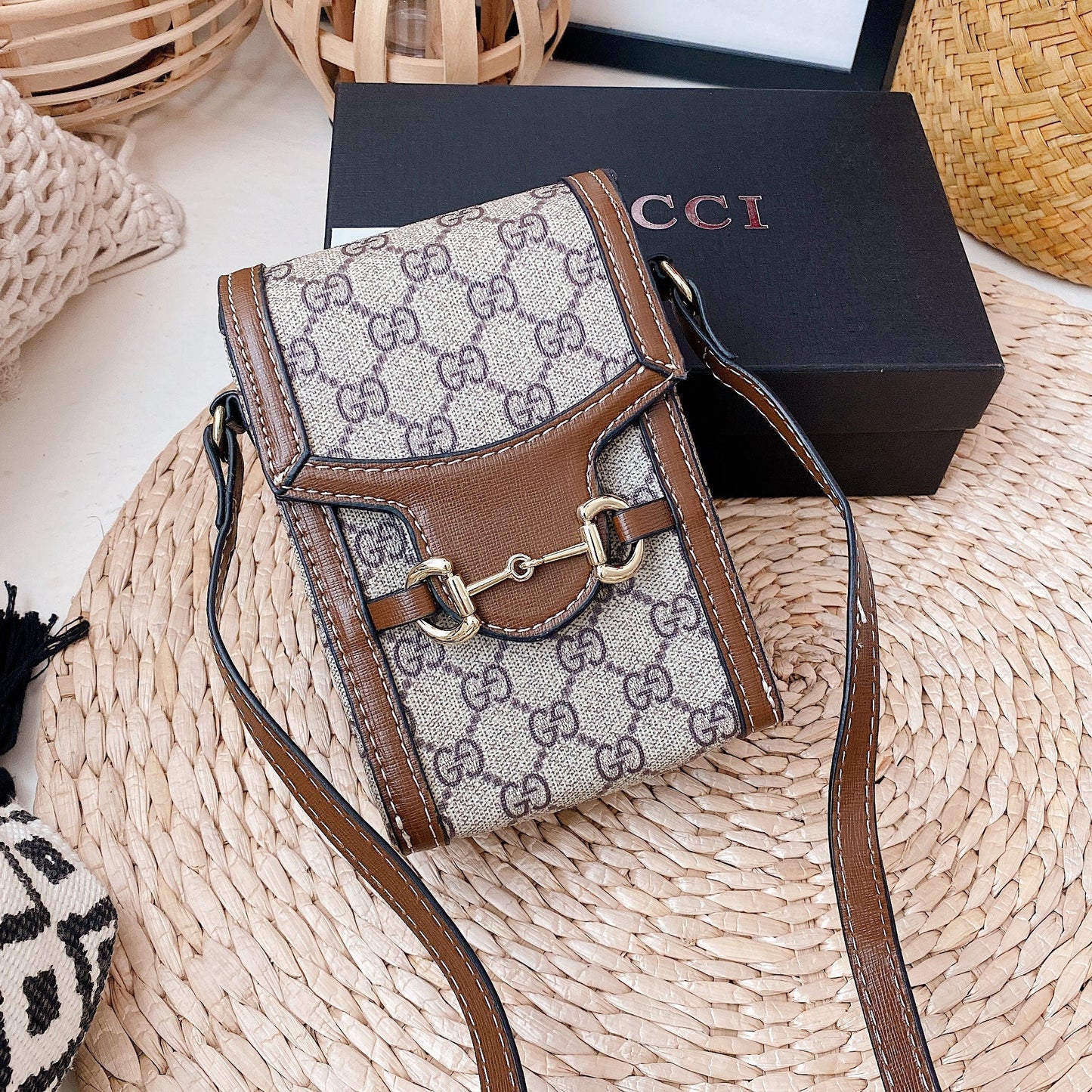 GG Crossbody Leather Bag - Iphonecasehouse