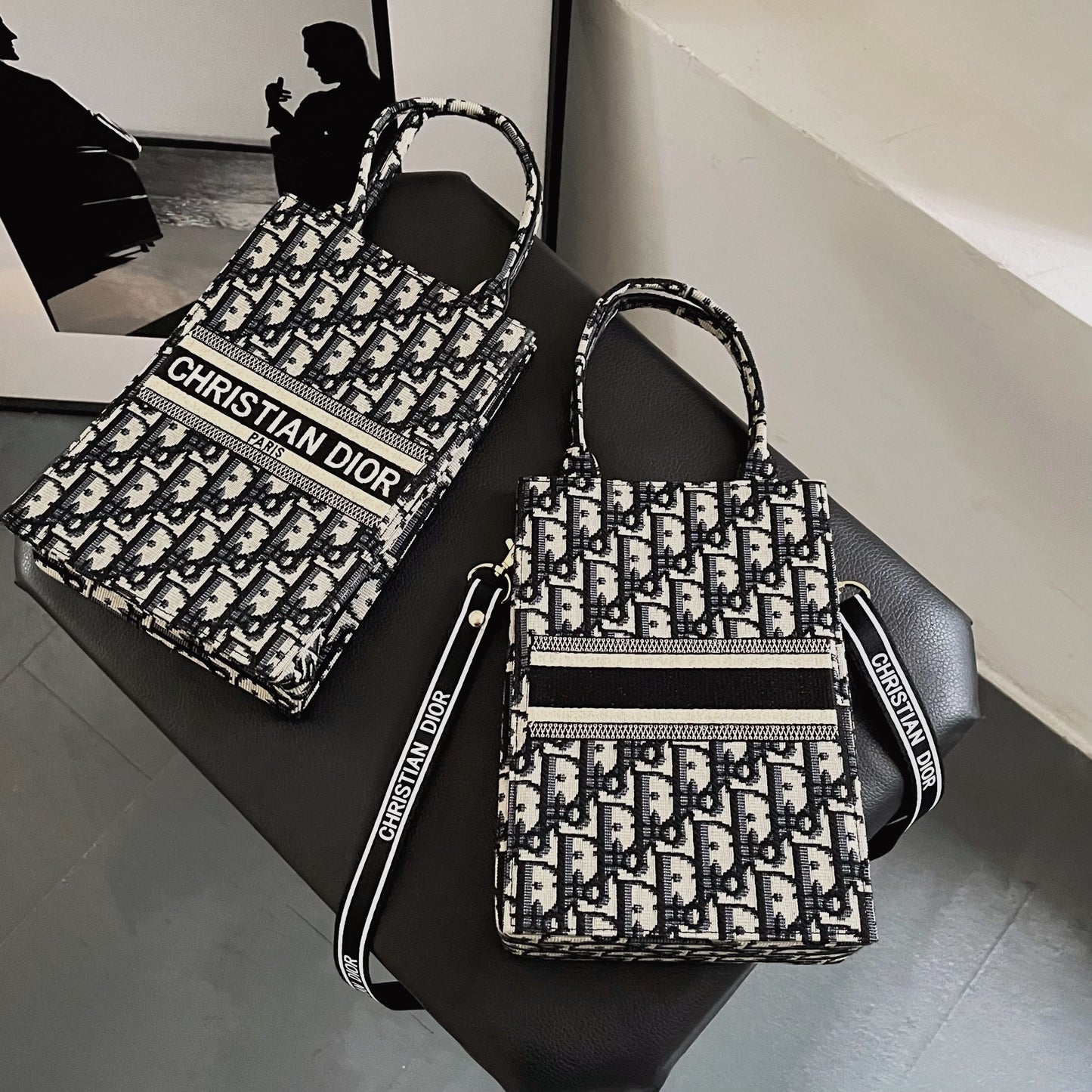Classic Tote Bag With Crossbody Strap - Iphonecasehouse