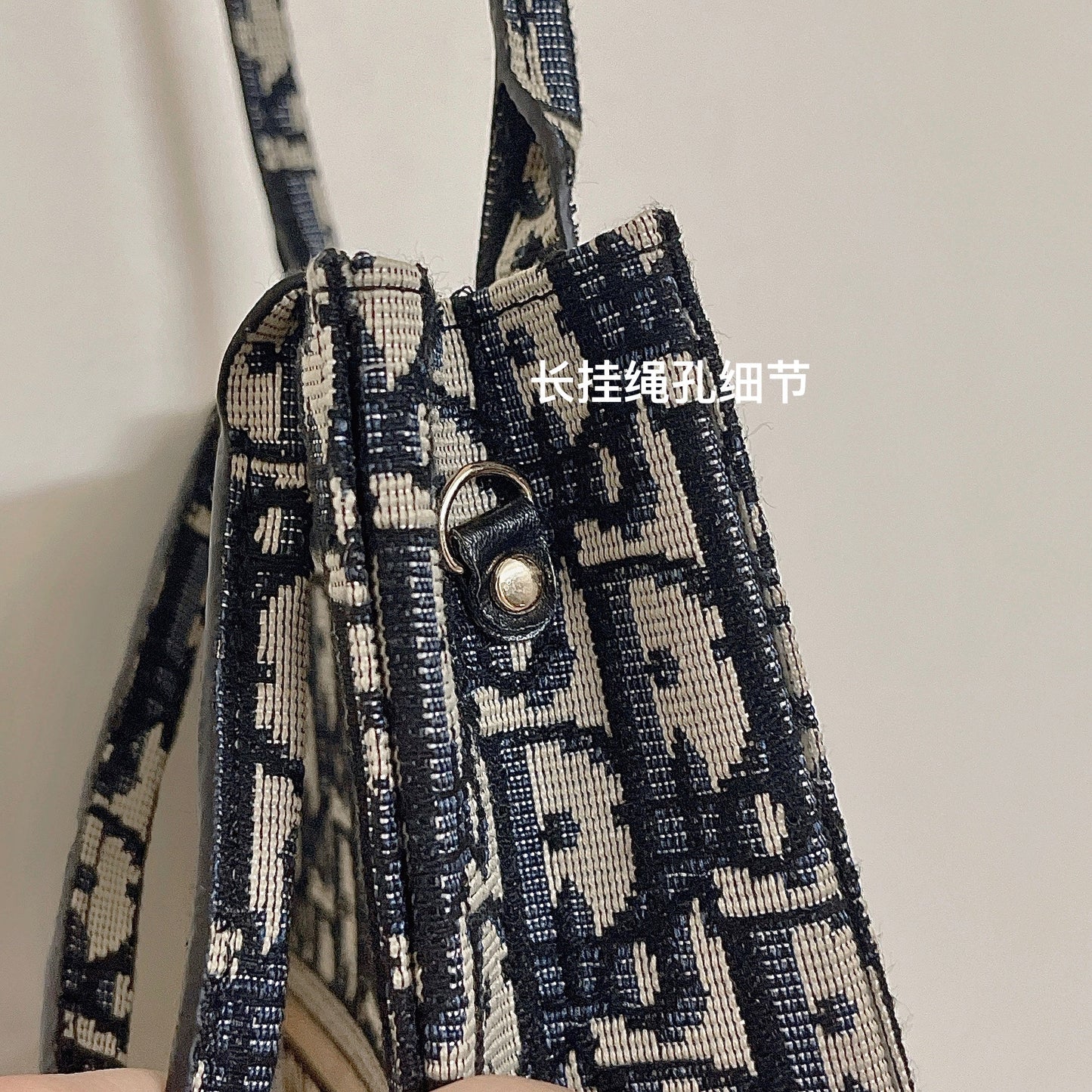 Classic Tote Bag With Crossbody Strap - Iphonecasehouse