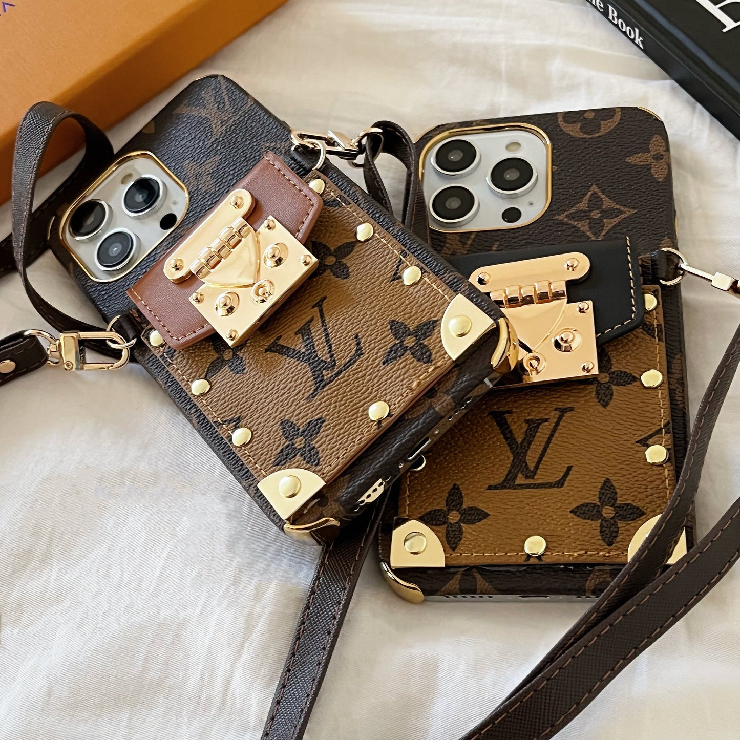 Lou Chain Leather iPhone Case - Iphonecasehouse