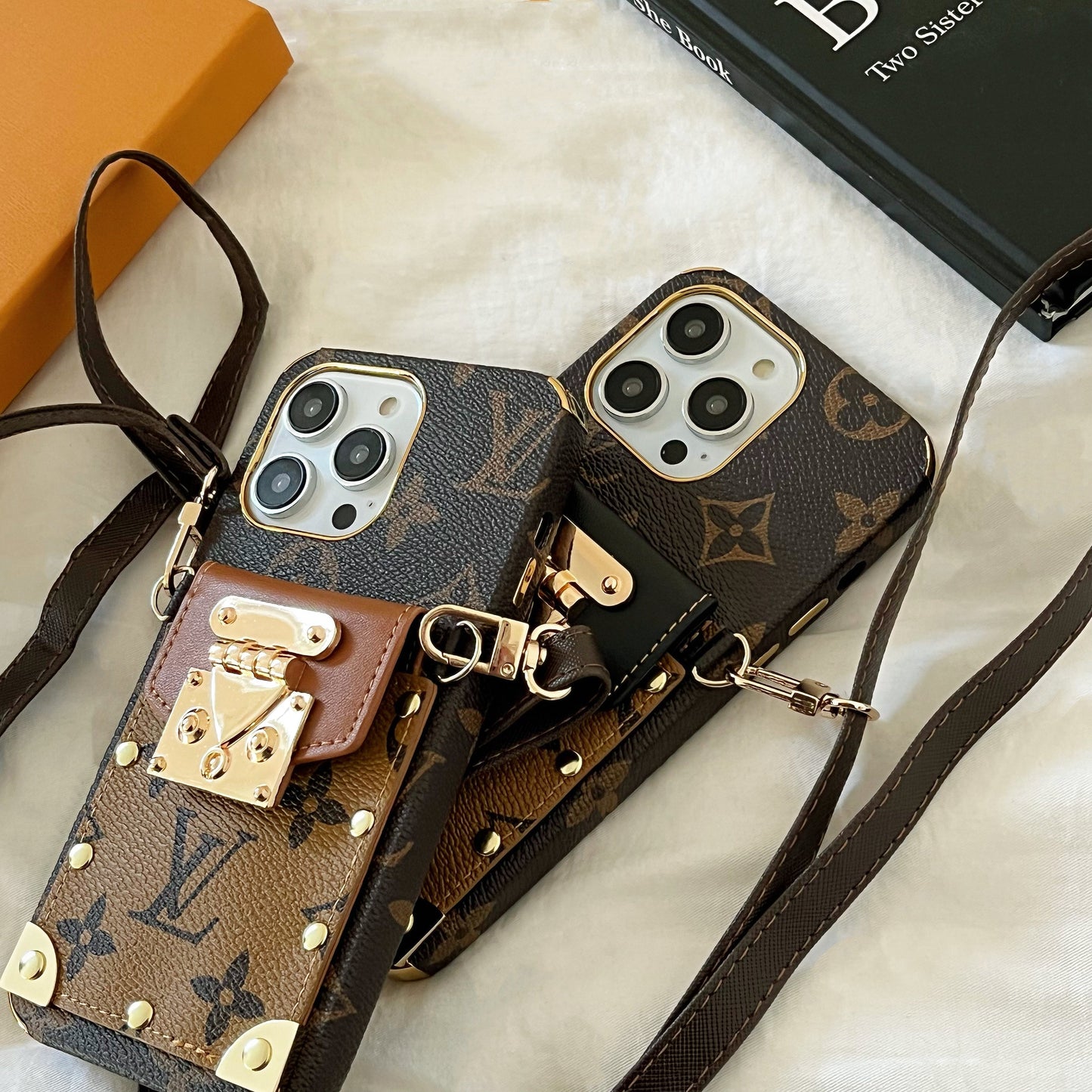 Lou Chain Leather iPhone Case - Iphonecasehouse