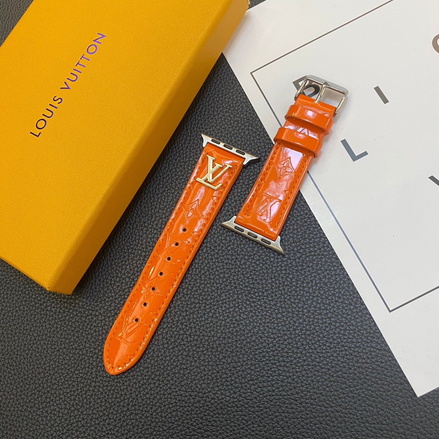 GLOSSY LEATHER APPLE WATCH STRAP LUXURY METAL LOGO - Iphonecasehouse