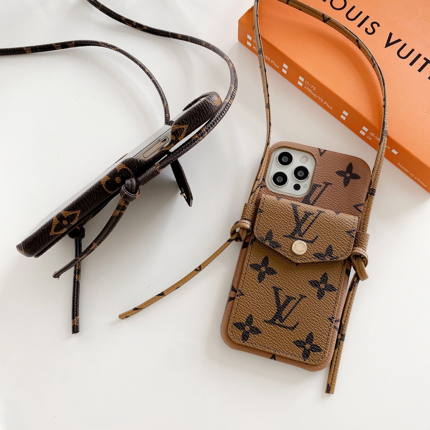 Lou Leather Chain iPhone Case - Iphonecasehouse