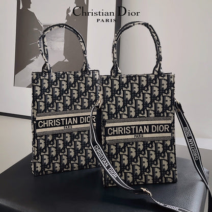 Classic Tote Bag With Crossbody Strap - Iphonecasehouse