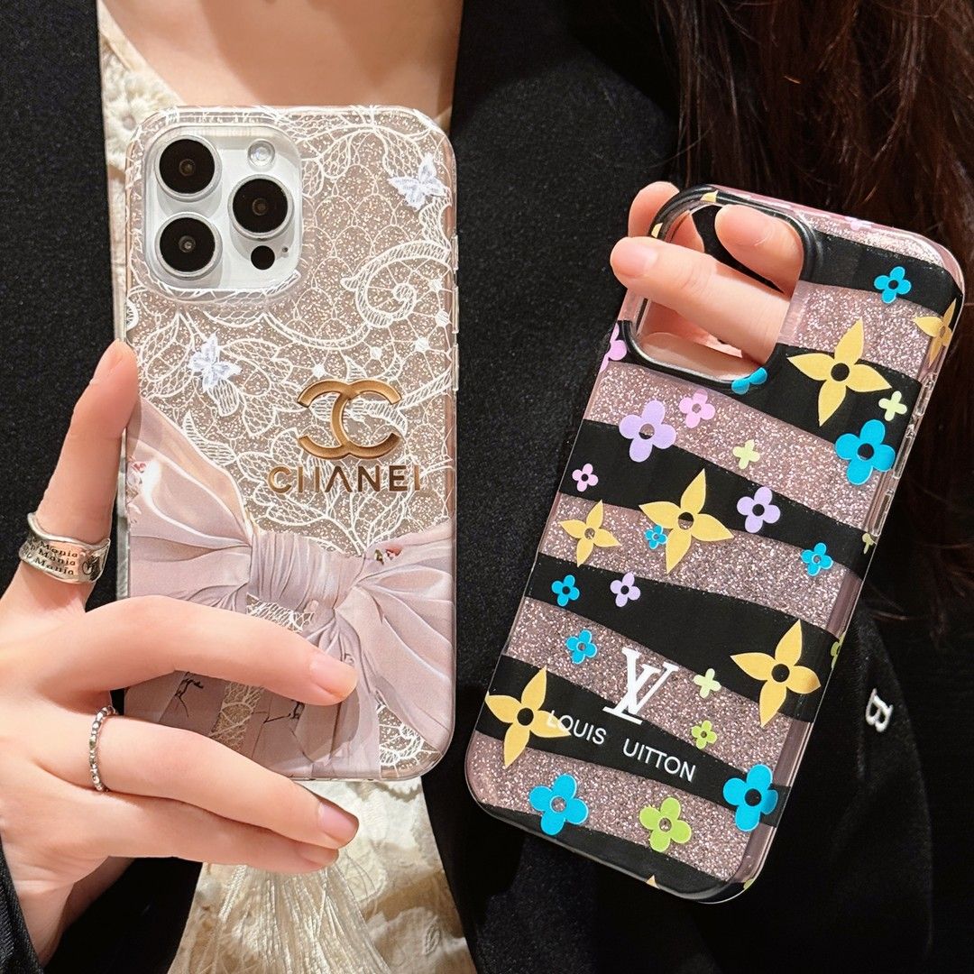 Chic Elegance: Luxury Pearl-Embellished iPhone Case - Iphonecasehouse