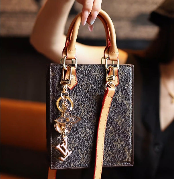 1V key chain-713 - Iphonecasehouse