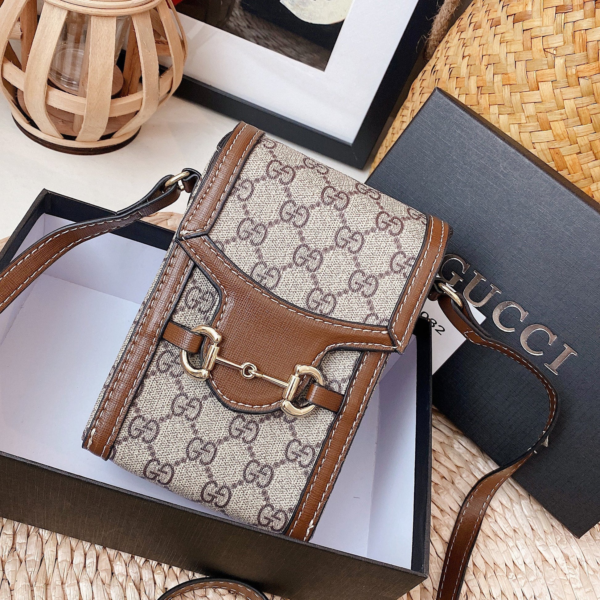GG Crossbody Leather Bag - Iphonecasehouse