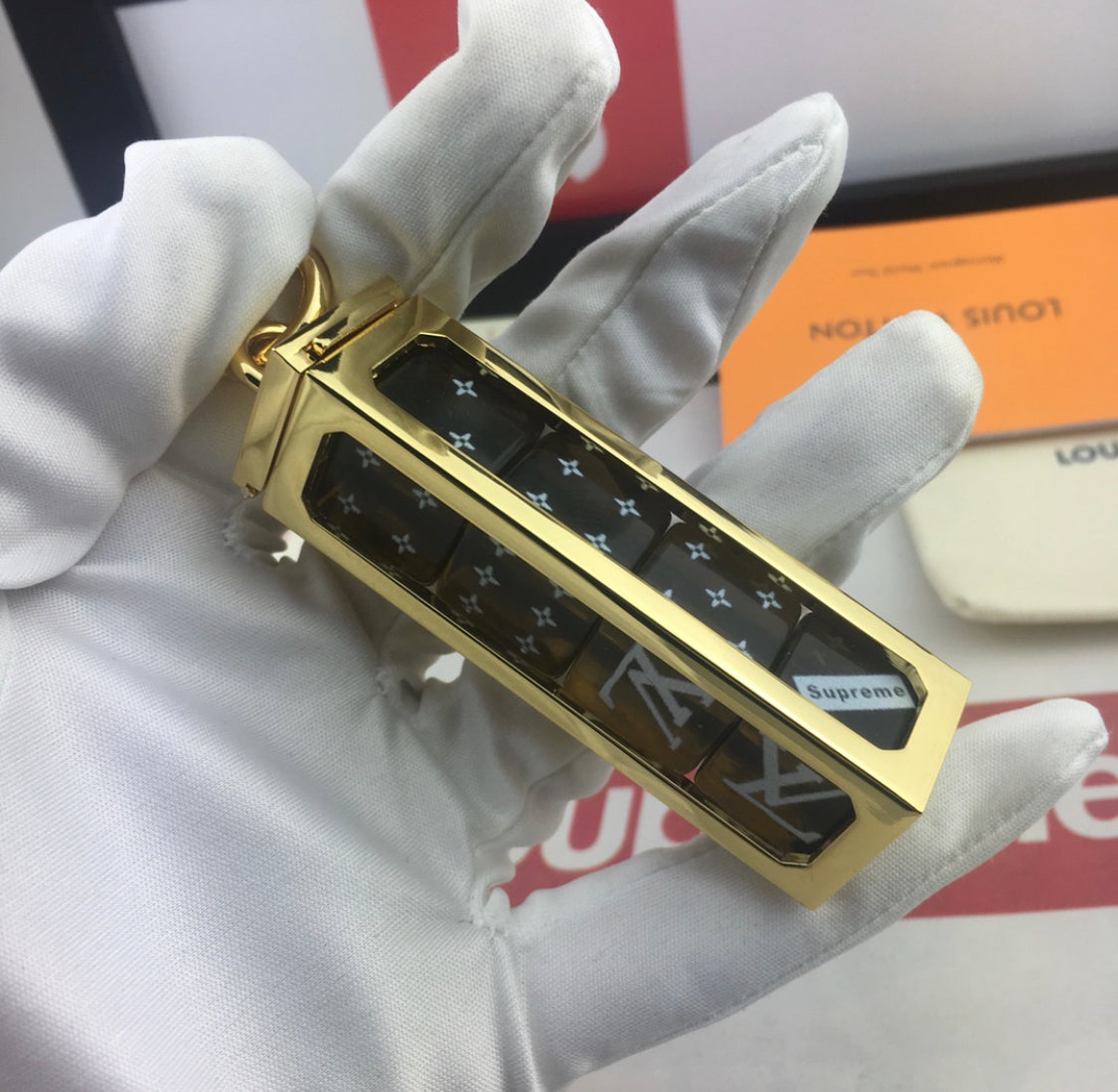 Luxury dice keychain - Iphonecasehouse