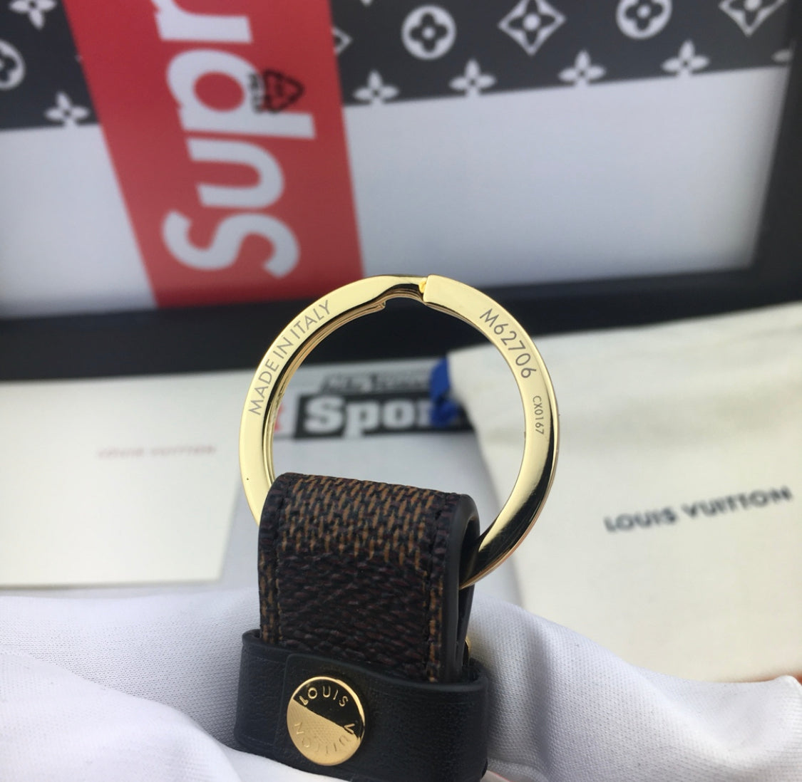 Luxury keychain - Iphonecasehouse