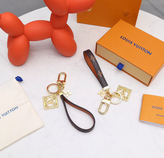 Luxury keychain - Iphonecasehouse